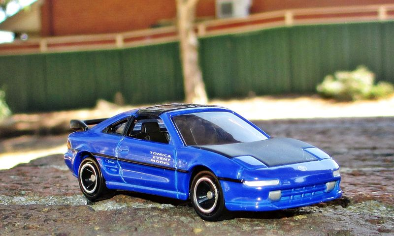Illustration for article titled Radcast 2018: Tomica Toyota MR2